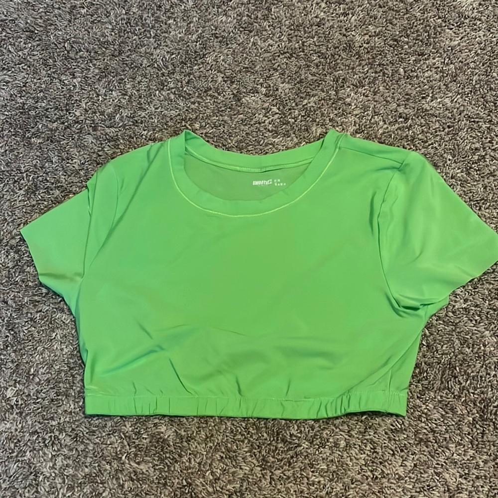 Green Smoothez by american eagle crop top.